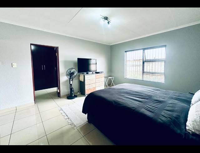 3 BEDROOM HOUSE FOR SALE IN NEW REDRUTH